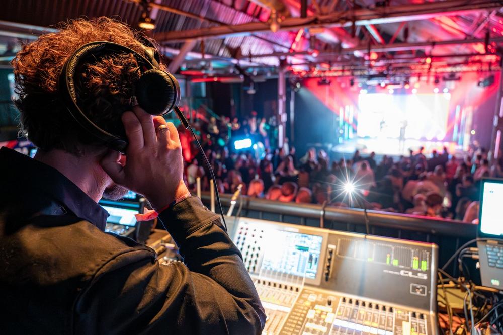 Ausbildung zur Fachkraft für Veranstaltungstechnik (m/w/d) – Berlin (Vollzeit | Berlin)